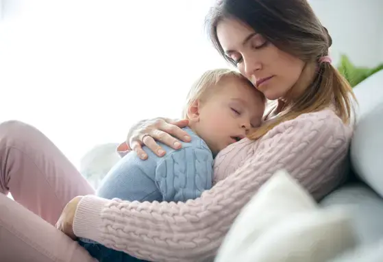 Baby-led weaning or spoon feeding? The difference it makes to your child's eating habits is actually very small